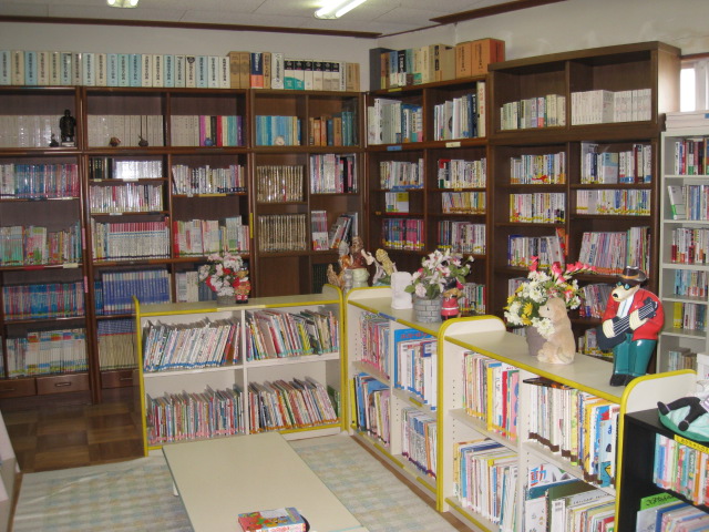 ２０１０花畑幼稚園図書室